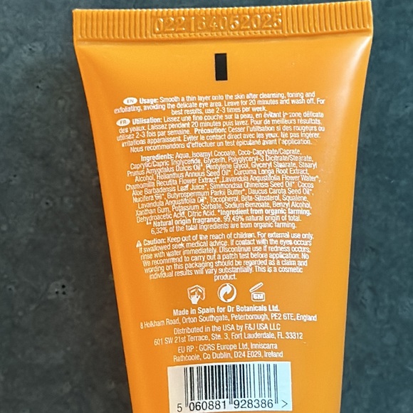 Dr. Botanicals Turmeric Superfood Restoring Mask - Picture 2 of 5